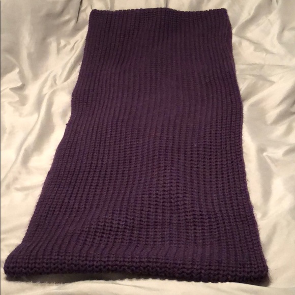 Scarf - Picture 3 of 4